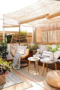 16 Cool Outdoor Spaces And Decor Ideas 15