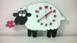 16 Cute Creative DIY Wall Clock Ideas For Kids Room 19