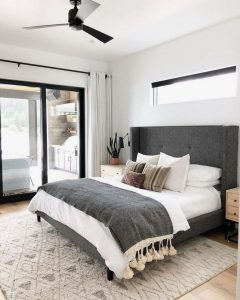 16 Minimalist Master Bedroom Decoration Ideas 08