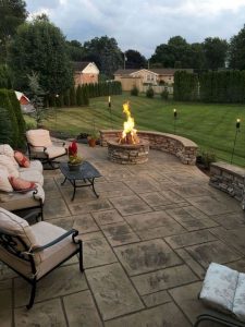 16 Stunning Outdoor Fire Pits Decor Ideas You Will Love 08