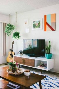 17 Brilliant DIY Decorating Ideas For Small First Apartment 11