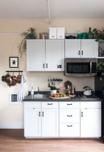 17 Elegant First Apartment Small Kitchen Bar Design Ideas 04
