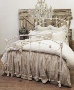 18 Romantic Shabby Chic Master Bedroom Ideas 15
