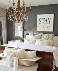 18 Romantic Shabby Chic Master Bedroom Ideas 26