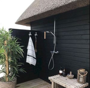 19 Inspiring Outdoor Shower Design Ideas 05