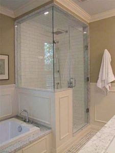 14 Beautiful Master Bathroom Remodel Ideas 39