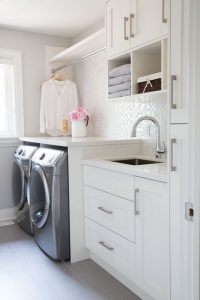 16 Brilliant Small Functional Laundry Room Decoration Ideas 30