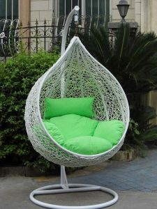 18 Adorable Hanging Chairs Ideas For Indoors And Outdoors 10