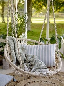 18 Adorable Hanging Chairs Ideas For Indoors And Outdoors 29