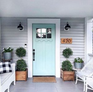 21 Stunning Farmhouse Front Porch Decor Ideas 23