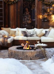 16 Awesome Winter Patio Decorating Ideas With Fire Pit 03