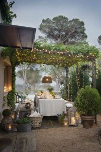 16 Awesome Winter Patio Decorating Ideas With Fire Pit 08