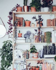 17 Bookshelf Organization Ideas – How To Organize Your Bookshelf 22