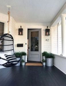 16 Beautiful Farmhouse Front Porches Decorating Ideas 17
