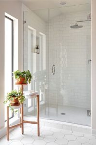 17 Awesome Small Bathroom Tile Ideas 13