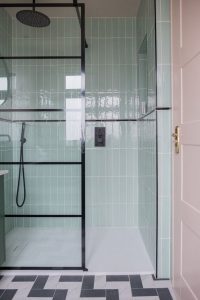 20 Beautiful Bathroom Shower Decoration 12