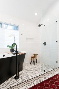 20 Beautiful Bathroom Shower Decoration 15